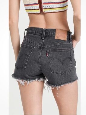Levi's Women's Premium 501 Original, Cabo Rise Short-Black size 26
